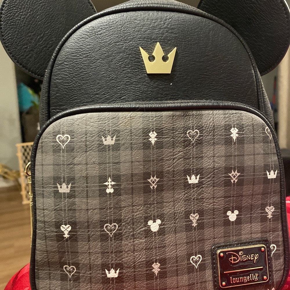 Loungefly back pack